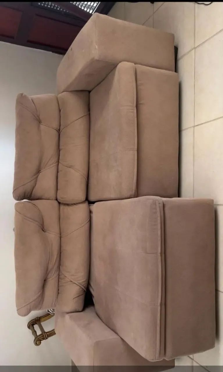 Sofá elegante e confortável vender logo 