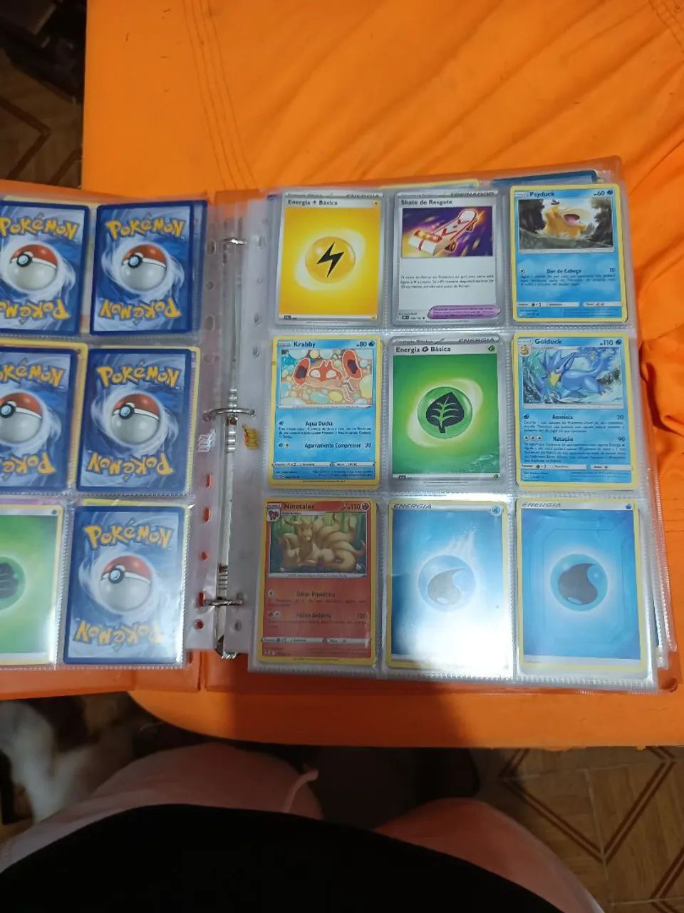 Álbum de figurinhas do pokémon  - Foto 2