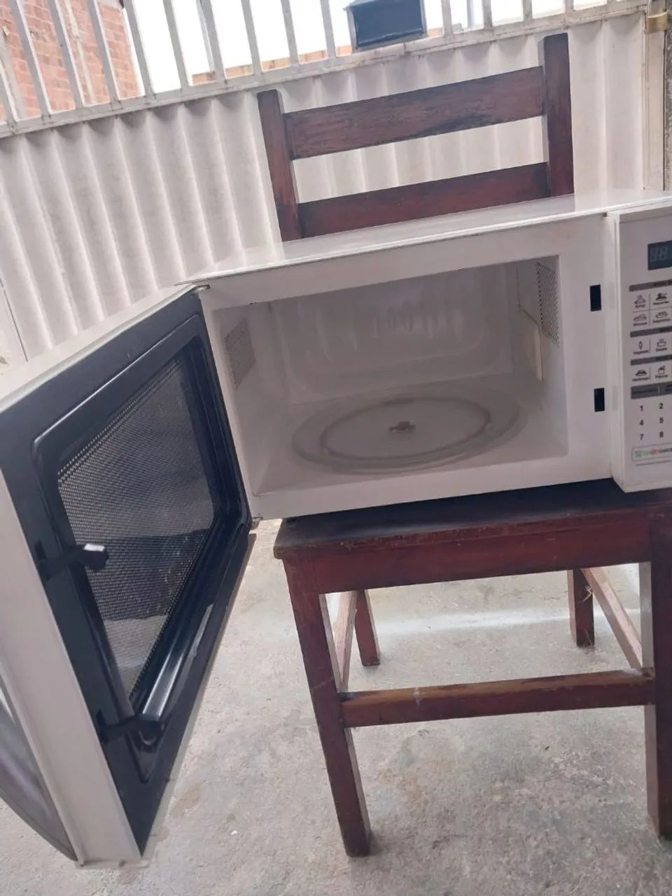 Microondas LG 31 litros  - Foto 2