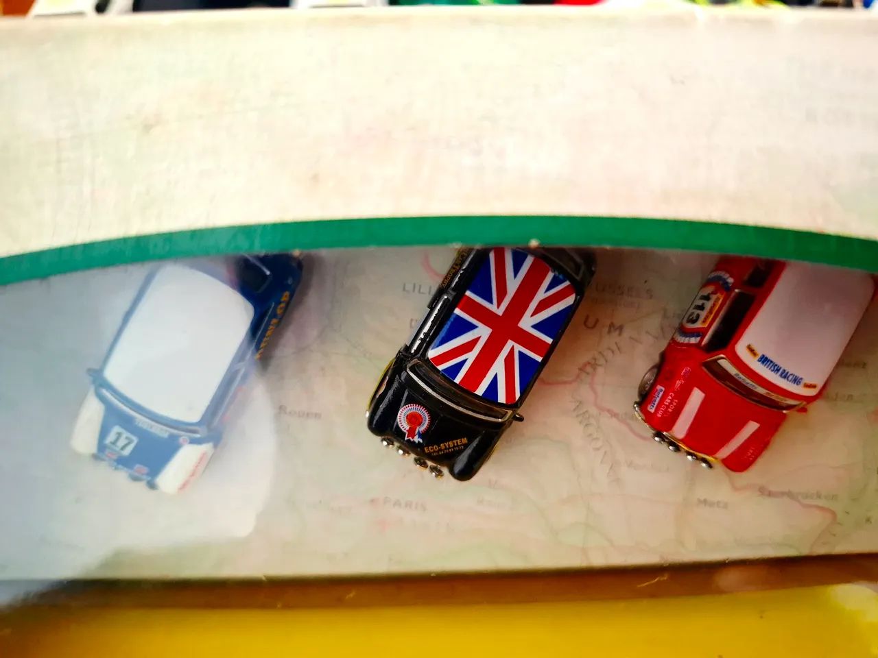 Miniatura Mini Cooper Cararama 1/72 - Foto 4