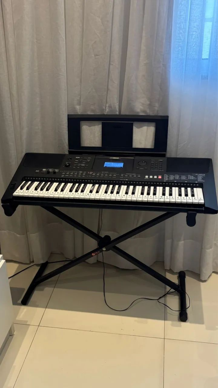 Teclado Yamaha PSR E 463