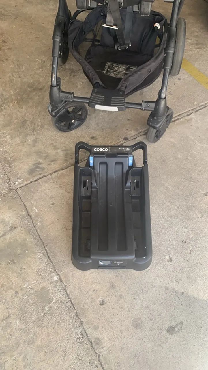 Carrinho de Bebê Cosco Completo + Bebê Conforto + Base de Fixação - Foto 4