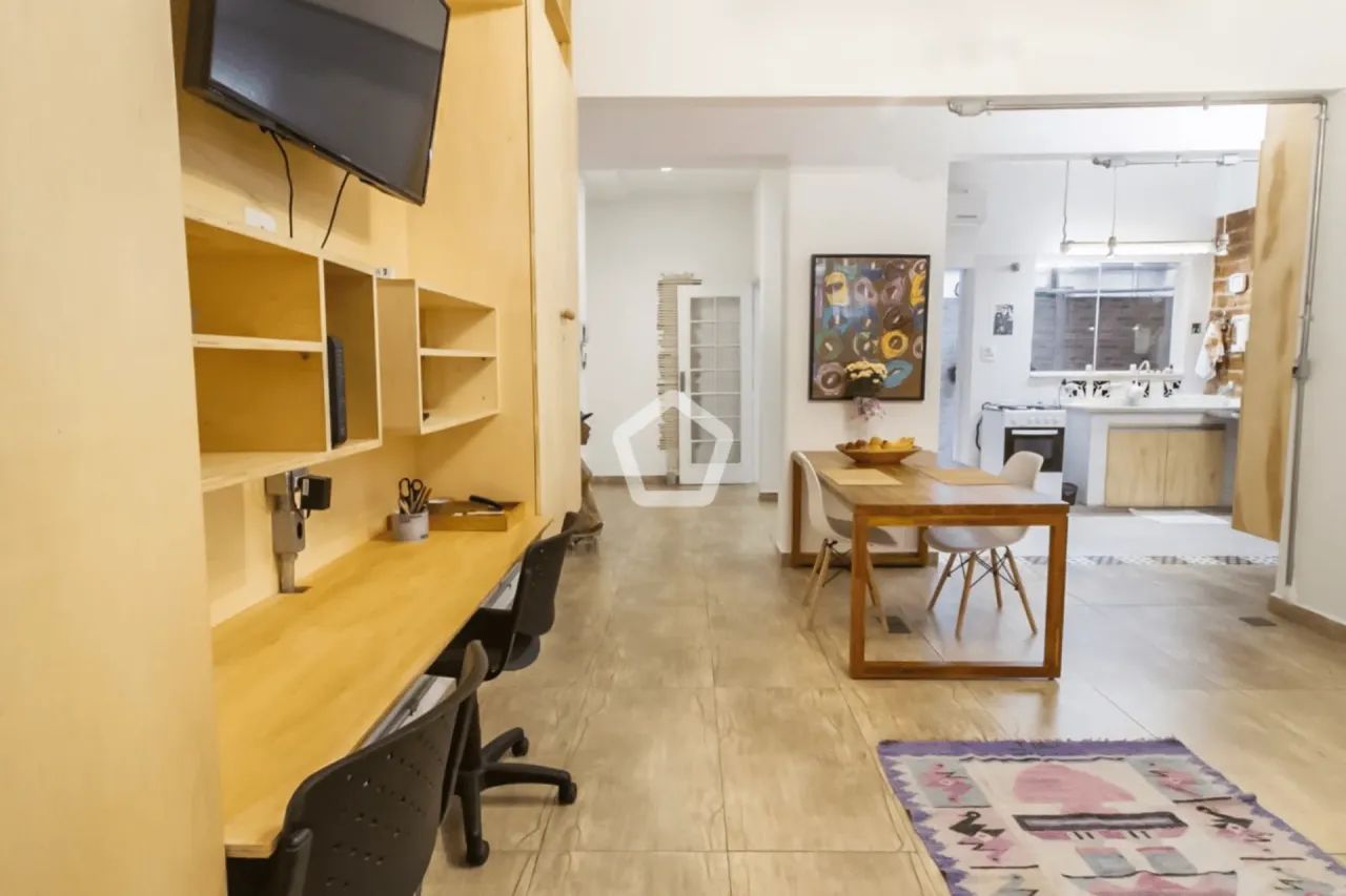 Apartamento à venda com 64m², 01 suíte e sem vaga, com quintal, na Barra Funda - Foto 2