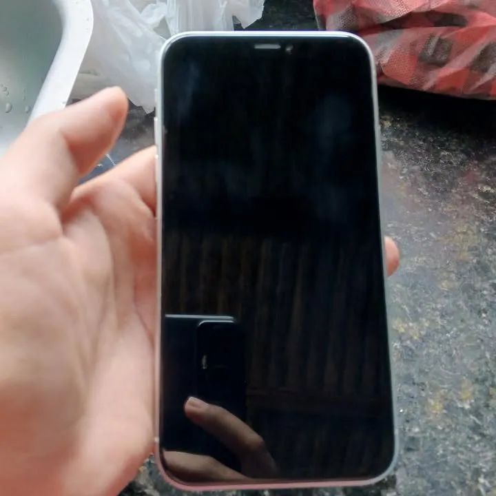 Vende iPhone XR de 750,00 sem nenhum problema