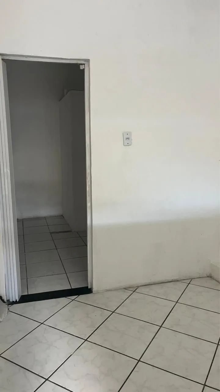 Aluga- se Kitnet Solteiro  - Foto 2