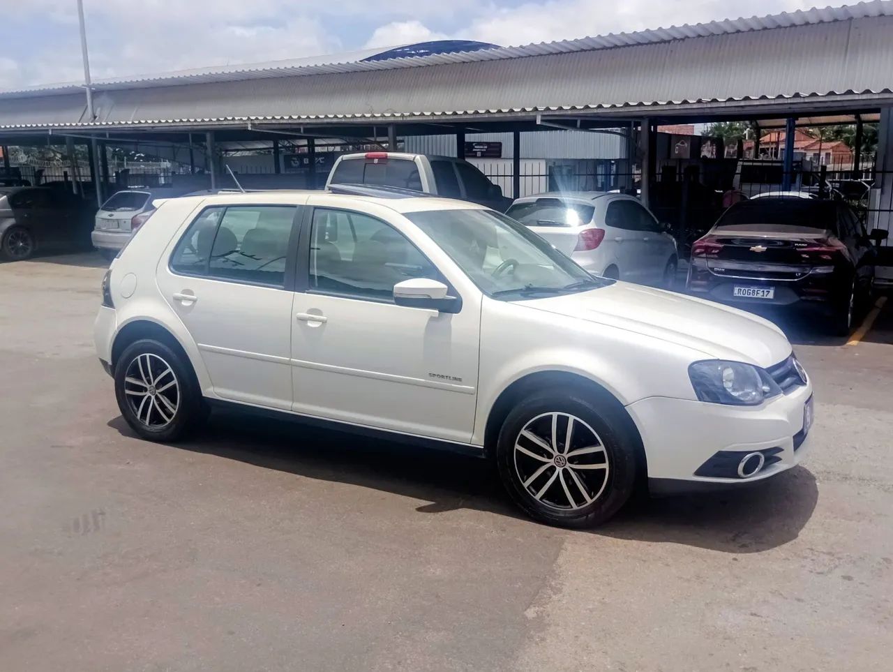 Volkswagen Golf Golf Sportline 1.6 Mi Total Flex 8V 4p 2013