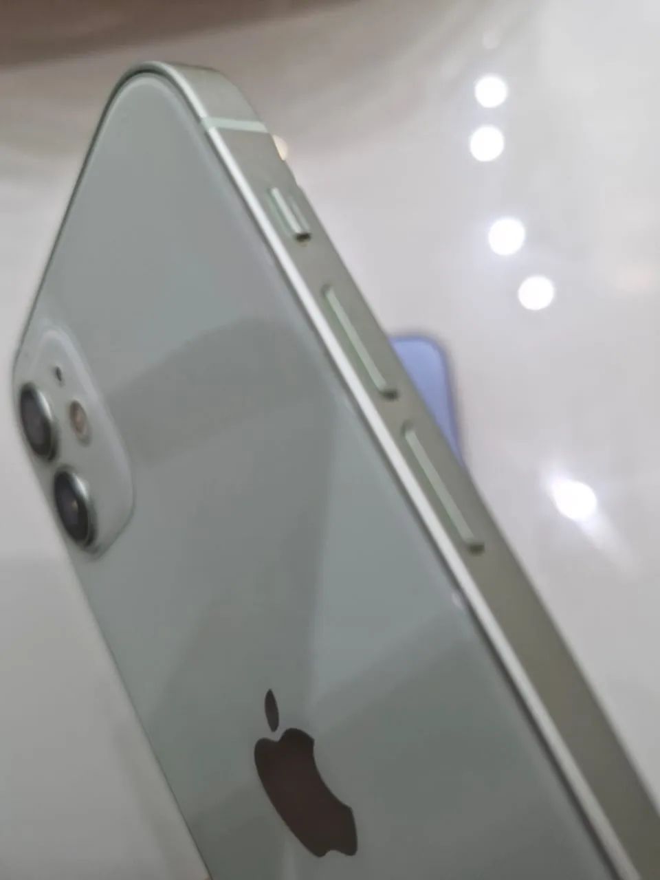 iPhone 12 64GB muito novo  - Foto 2