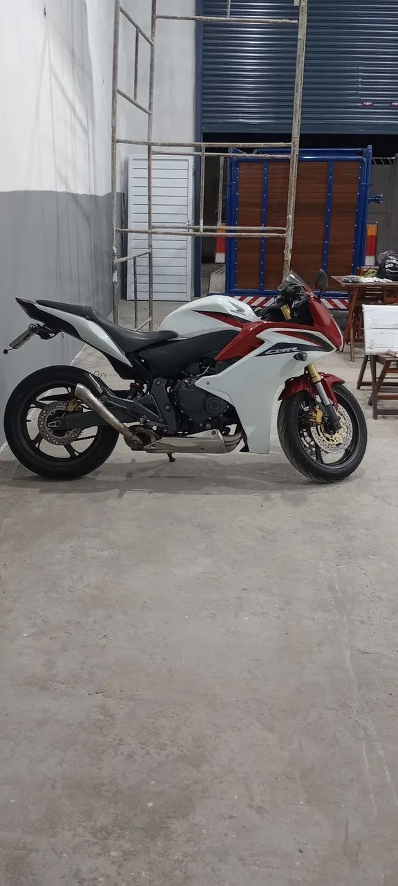 CBR 600F 2013 - Foto 2