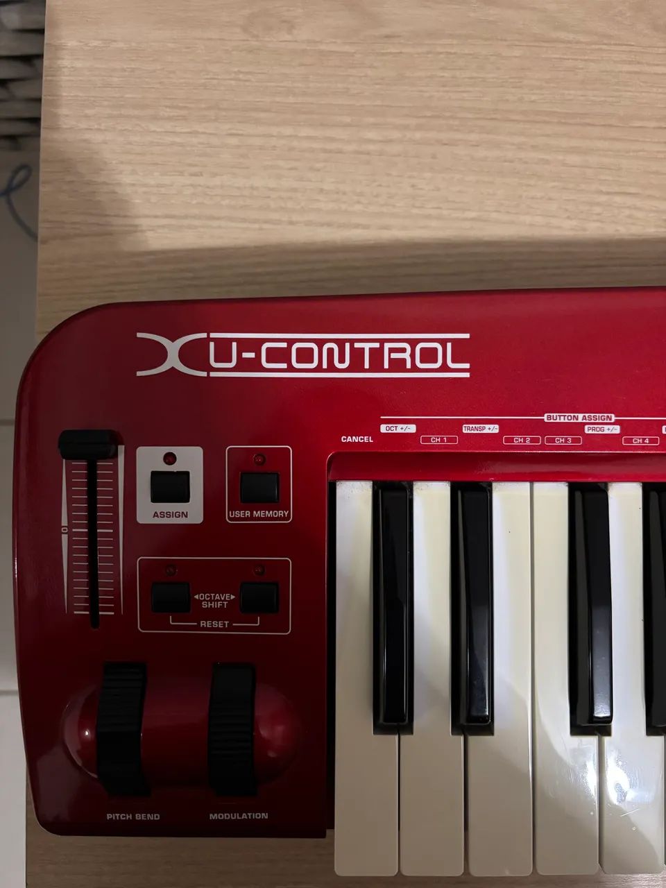 Controlador MIDI UMX610 - Behringer | 61 Teclas - Instrumentos musicais ...