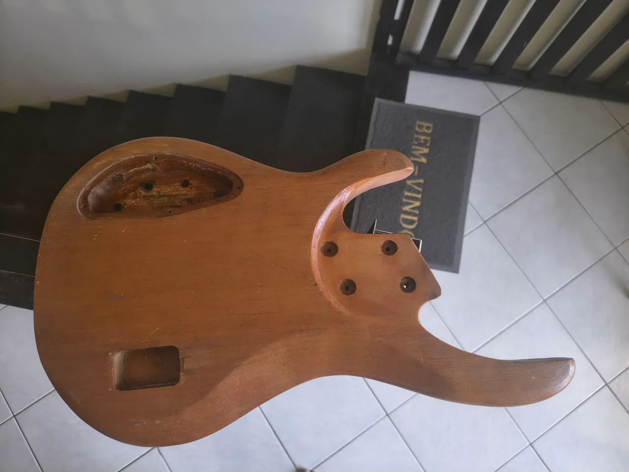 Corpo de baixo 5 cordas (Tagima B5)  - Foto 2