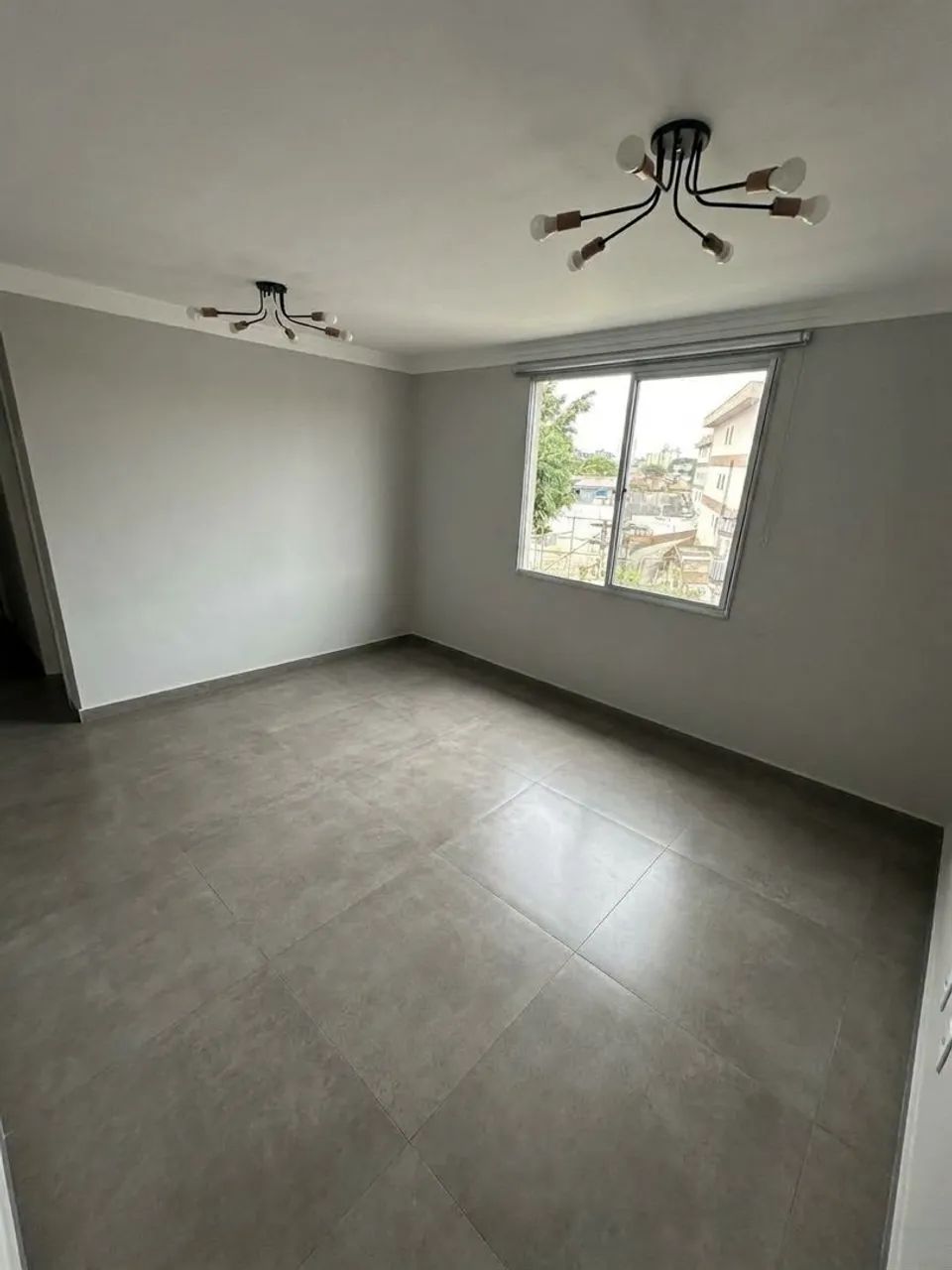 Apartamento com 2 quartos com VAGA - Reformado