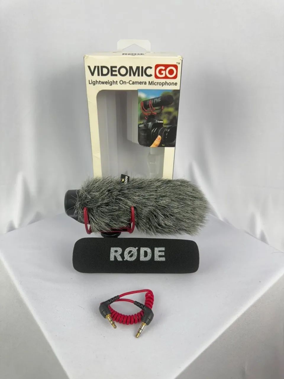 Microfone RODE VideoMic GO para Câmera + Acessórios
