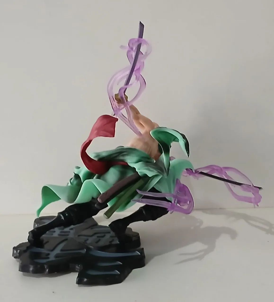 BONECO ACTION FIGURE ONE PIECE ZORO SANTORYU - Foto 2