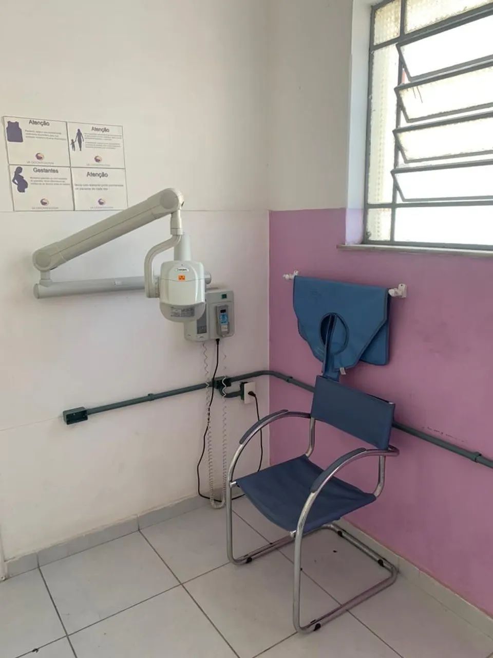 Vendo equipamentos e imóveis para clínica dentária completa.