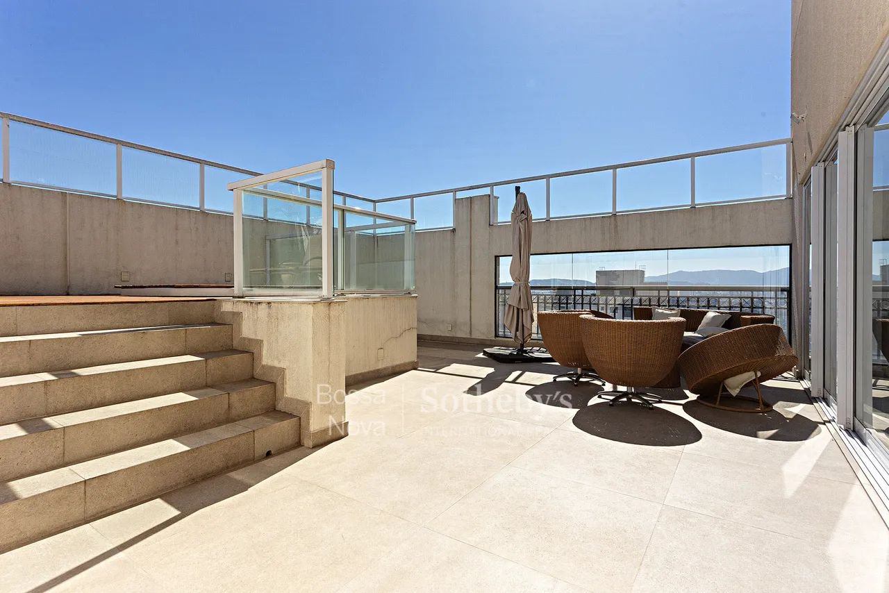 Cobertura duplex com vista para a cidade, terraço e espaço gourmet - Foto 2