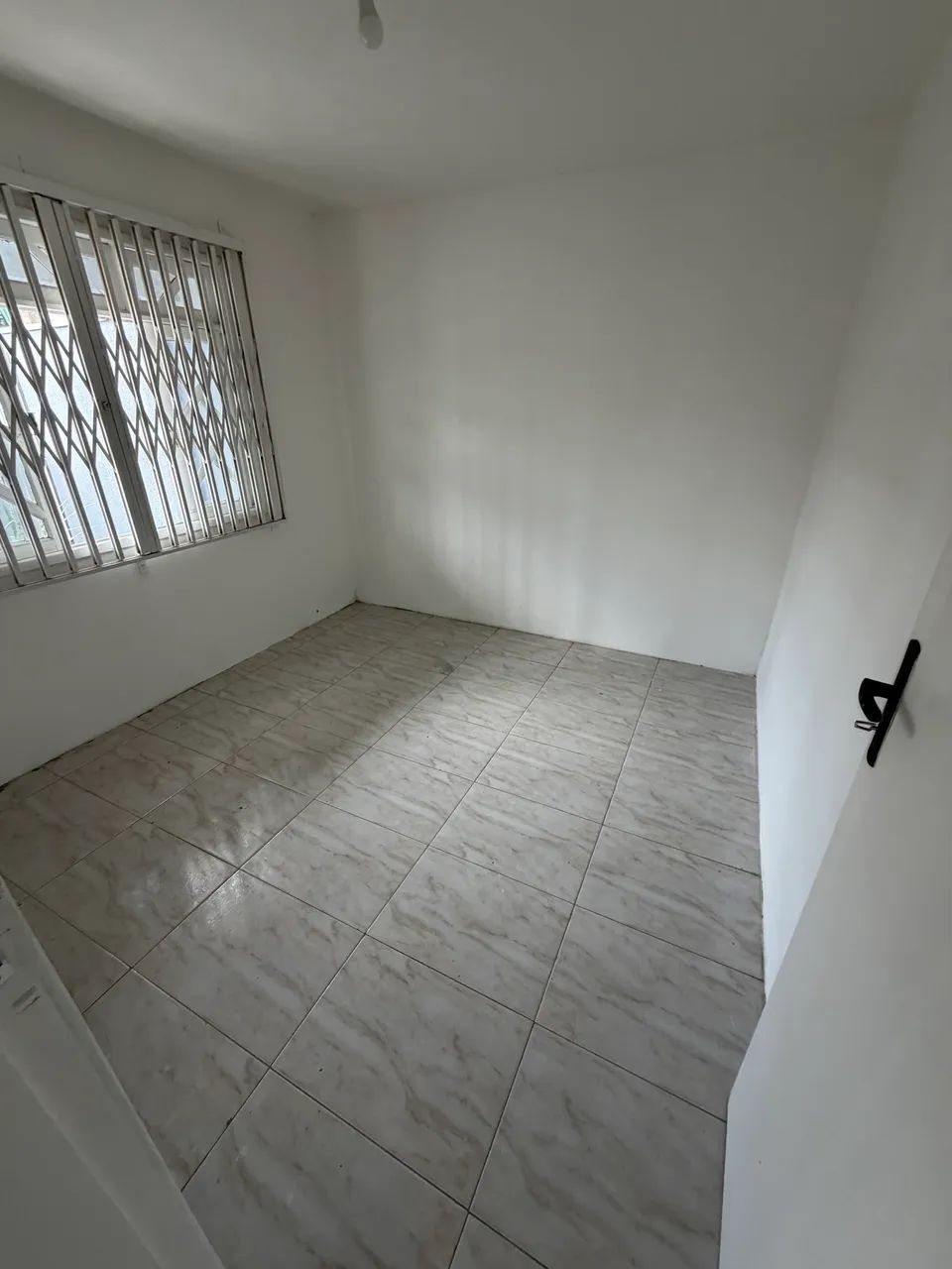 Alugo casa com 3 quartos no São Vicente  - Foto 2