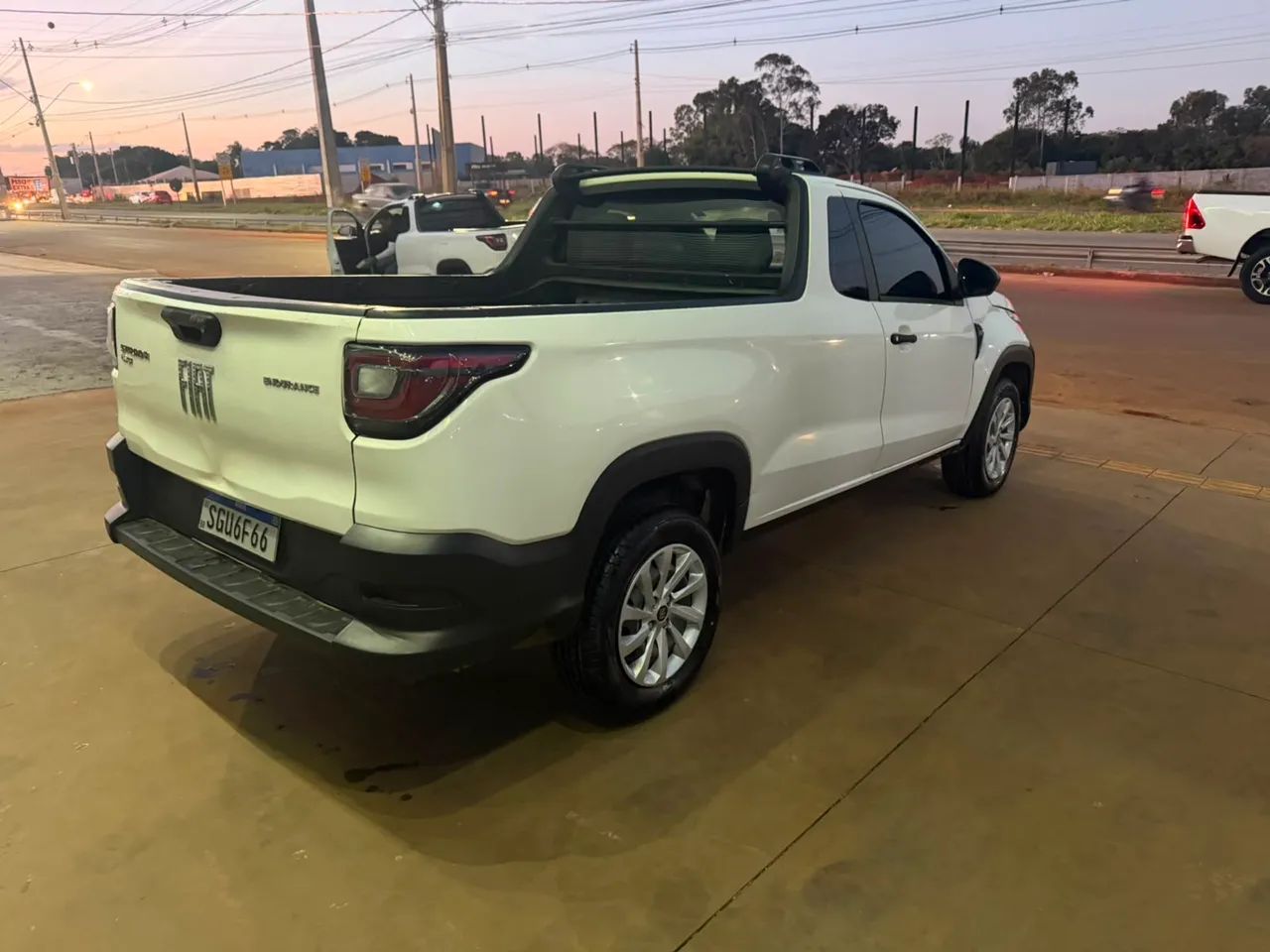 Fiat Strada Endurance 1.4 Flex 8V CS Plus 2021 - Foto 4