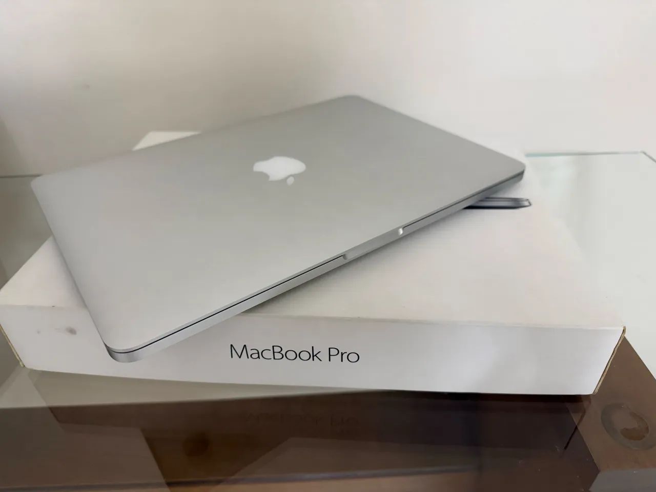 MacBook本体 MacBook Pro (Retina 13-inch. Early 2015) Apple MacBook Pro Retina 13 inch 2015-03 - Notebookcheck.info