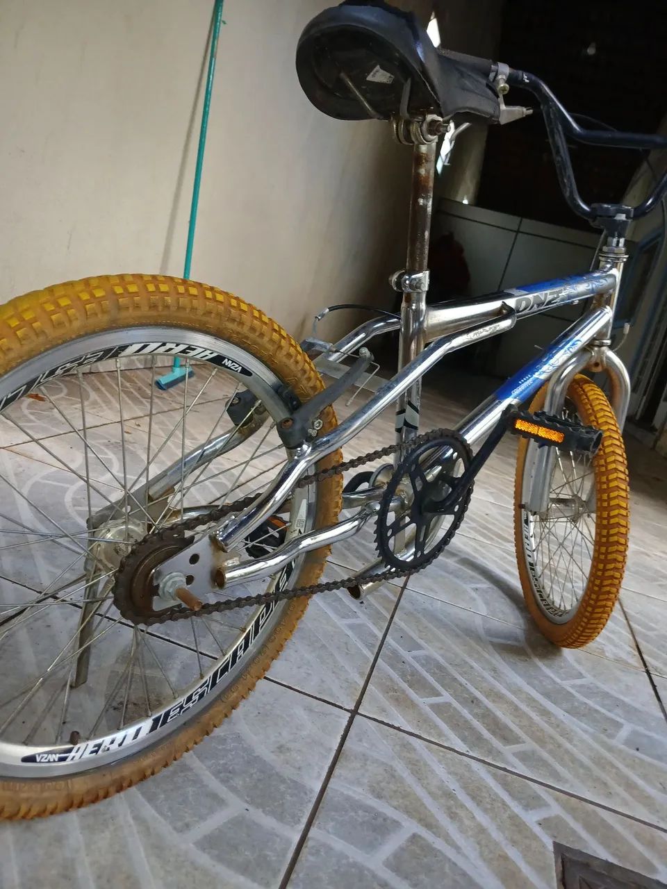 Bicicleta Dnz aro 20 