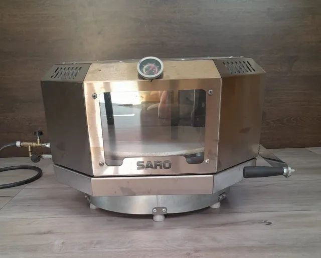 Forno de Saro pizza 40cm com pedra refrataria, mesa inox e caixas de pizza, R$ 1800,00