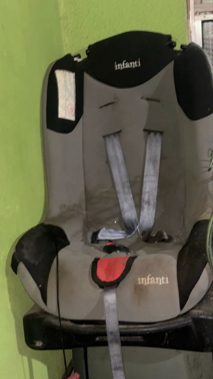 Cadeirinha infantil 