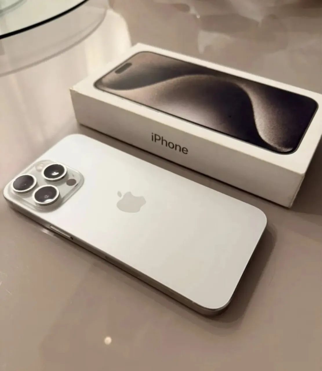 IPHONE 15 PRO MAX CINZA TITÂNIO - IMPECÁVEL  