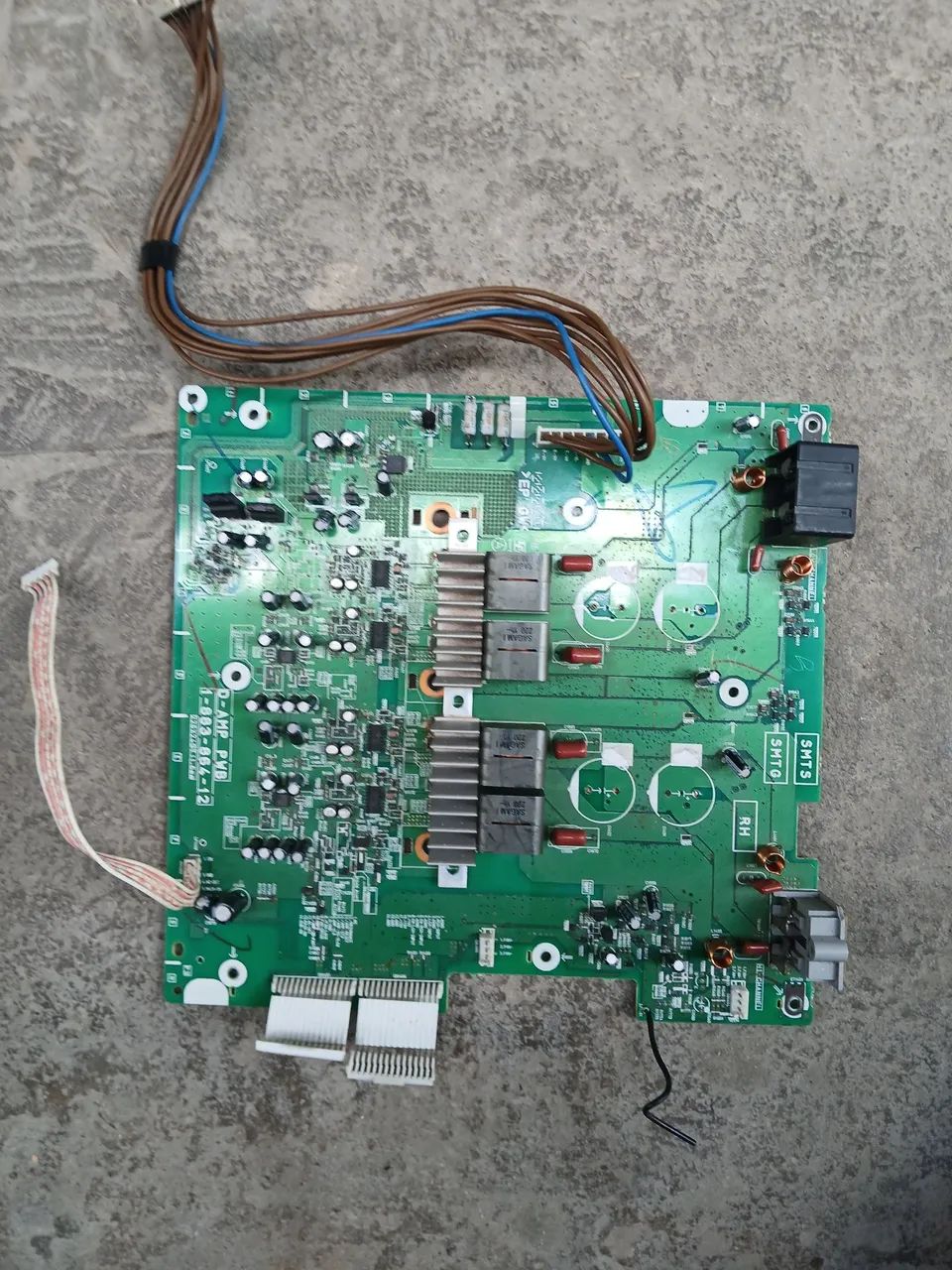 Placa amplificadora som sony sh2000 com defeito 