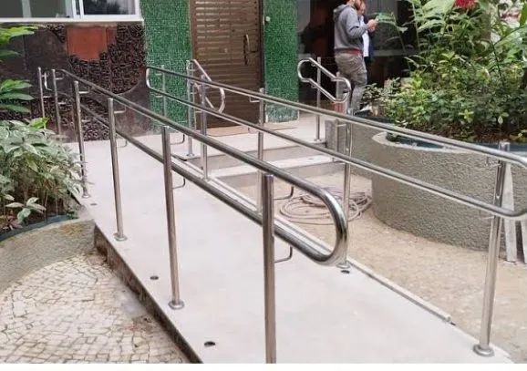 CORRIMÃO DE ACESSIBILIDADE 