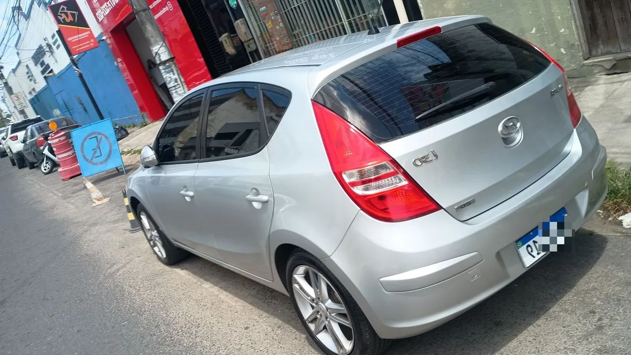 Hyundai I30 i30 2.0 16V 145cv 5p Aut. 2011