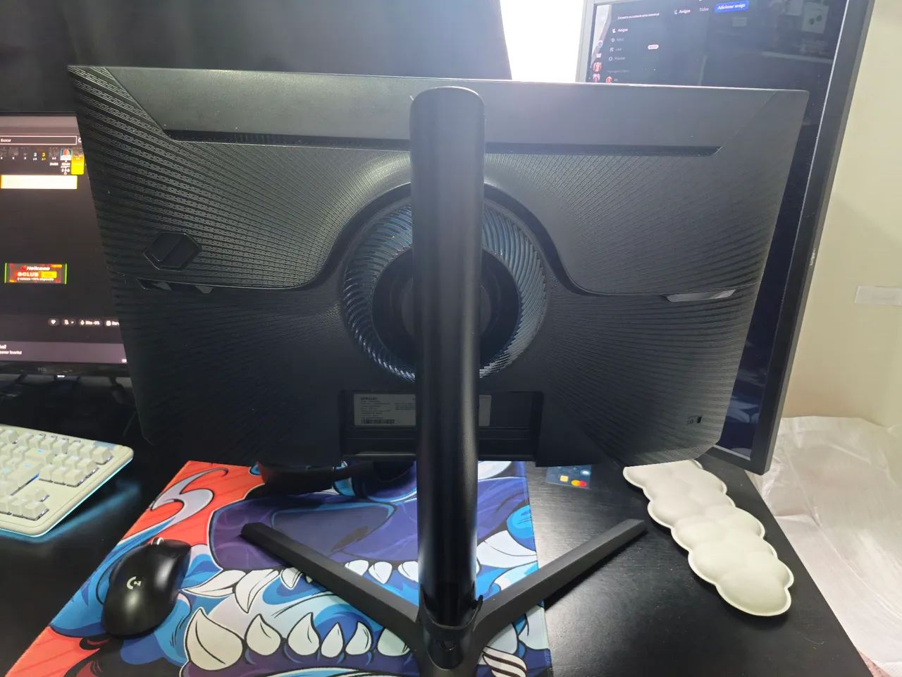 Monitor samsung odyssey g40 25 polegadas 240hz - Foto 2