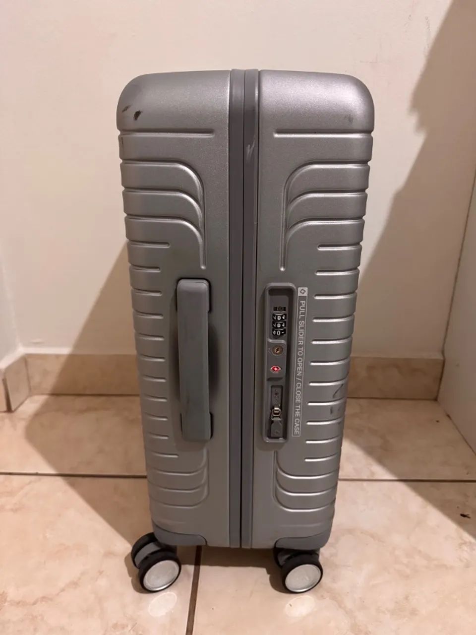 Mala Samsonite no precinho e usada uma única vez - Foto 2