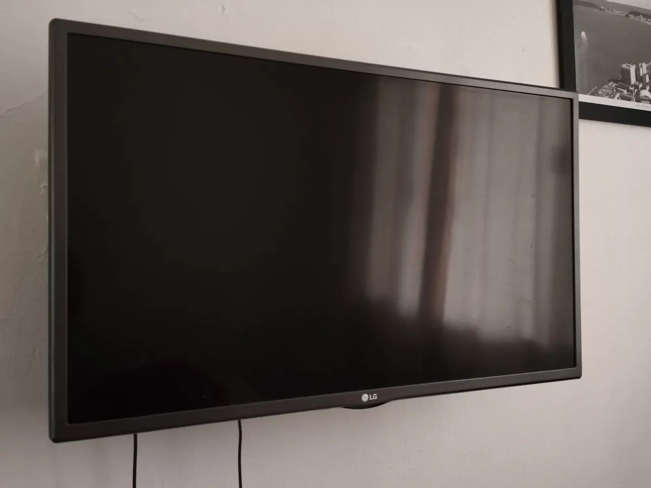 Televisão LG de 32 polegadas com controle