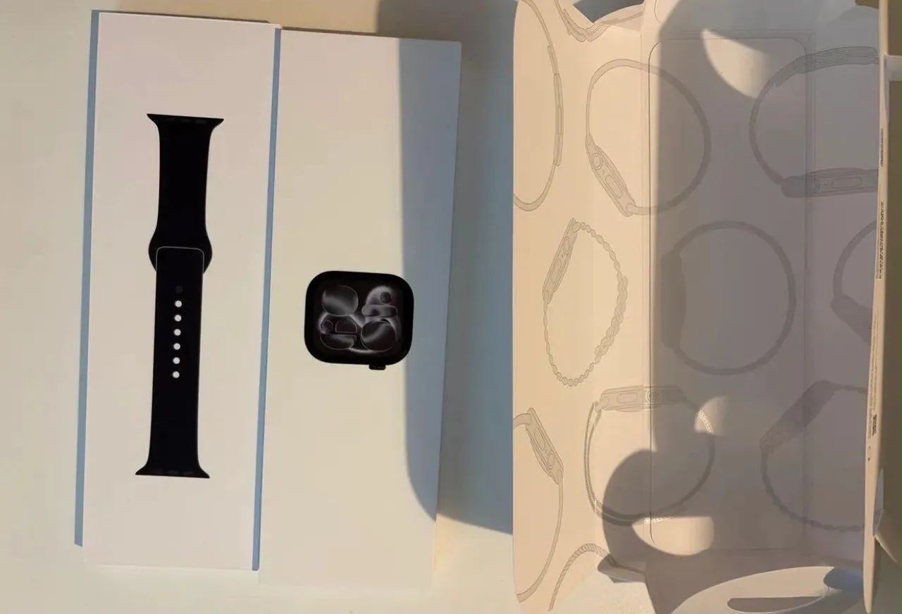 APPLE WATCH SÉRIE 11 46 MM Jet black  - Foto 2