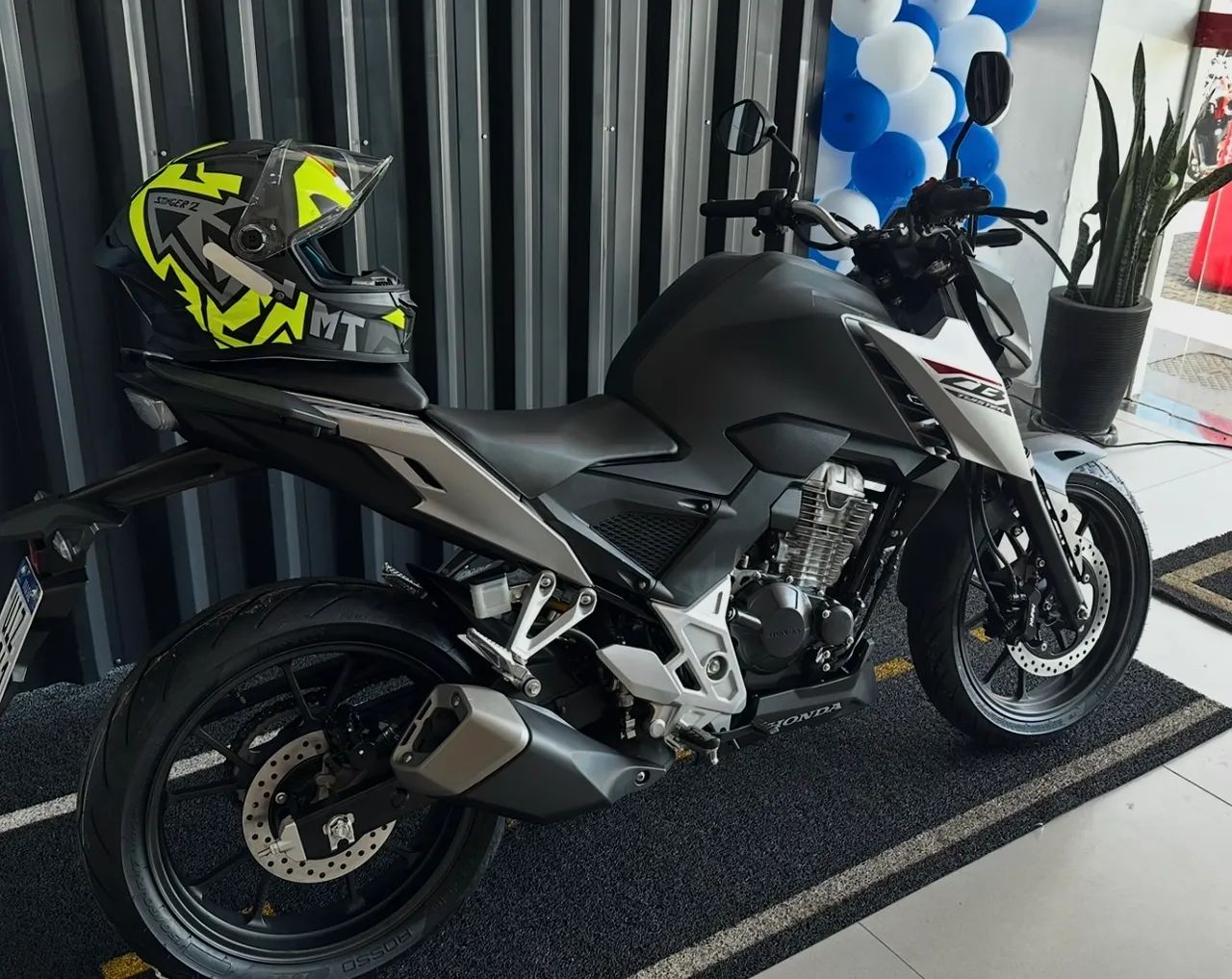 Cb300f 2026 - Foto 2
