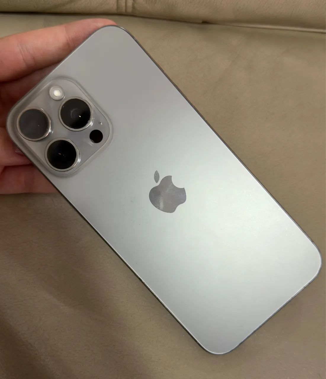 IPHONE 16 pro max 98% de bateria  - Foto 3