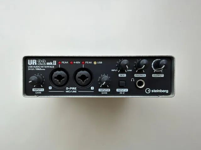 Interface de Áudio Steinberg UR22 mkII com Pré-amps Yamaha