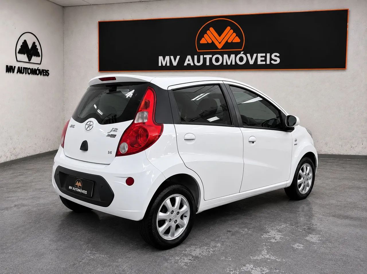 JAC J2 1.4 Jet Flex 16V 5P MEC 2016 - Foto 3