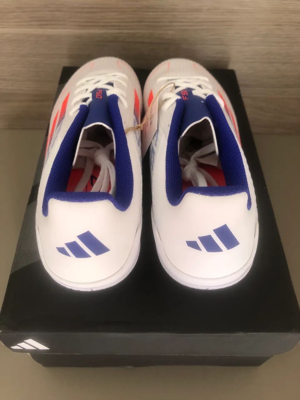 Chuteira Futsal Adidas F50 original nova na caixa - Foto 6