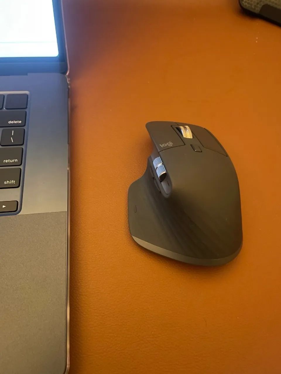 Mouse Logitech MX Master 3S Bluetooth Edition  - Foto 4