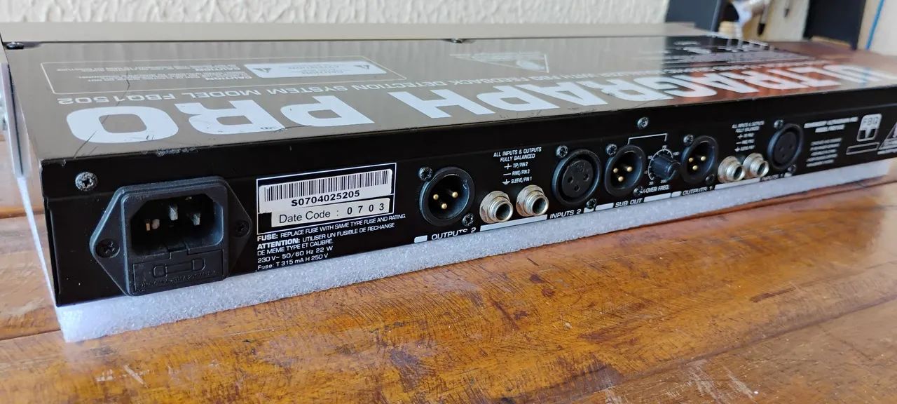 Equalizador Behringer Ultragraph Pro FBQ1502 - Foto 4