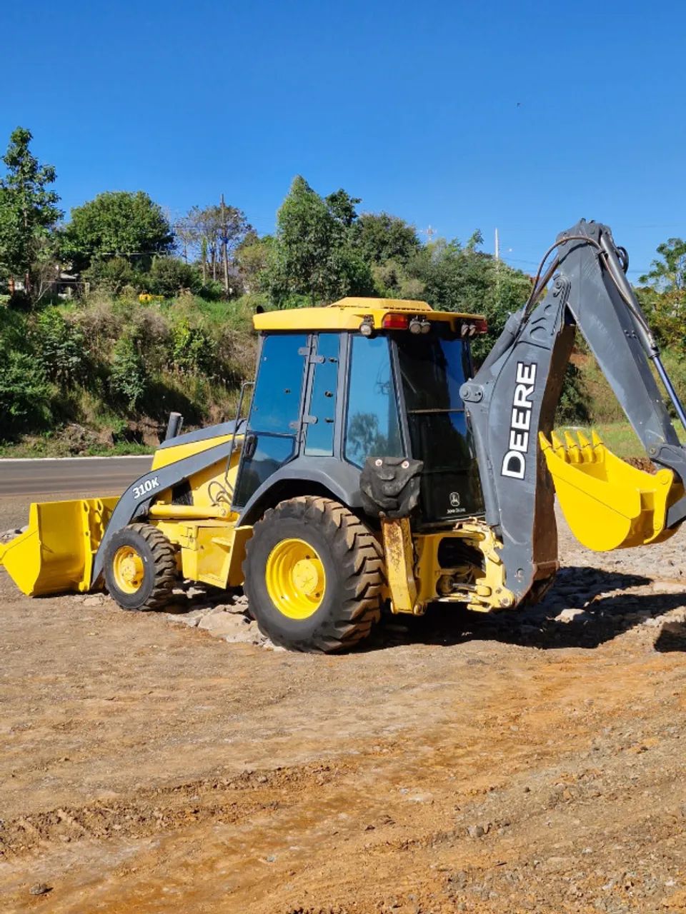 Retro Escavadeira John Deere 310k ano 2015 tração 4x4 com 6000 horas  - Foto 6