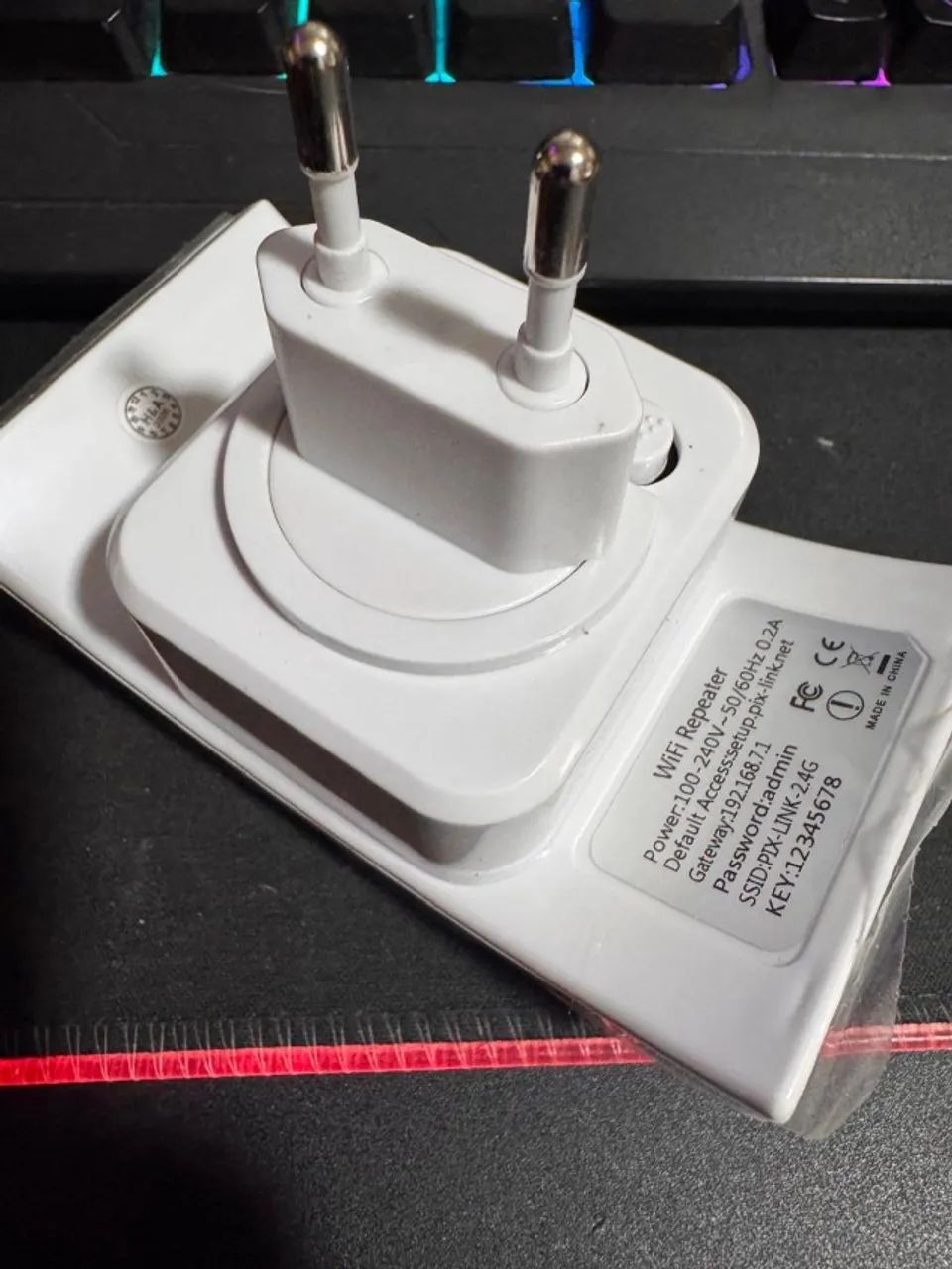 Repetidor e extensor Wifi 300mbs - Foto 3