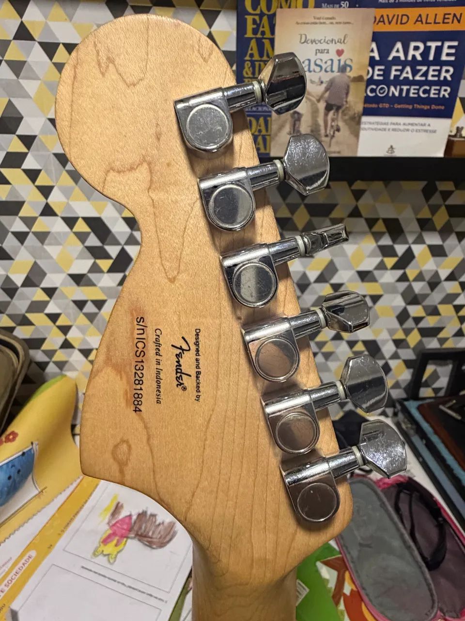 Guitarra Squier standard | Com Upgrades - Foto 3