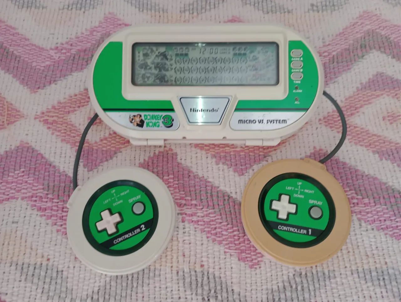 Nintendo Donkey Kong 3 Micro VS 1984