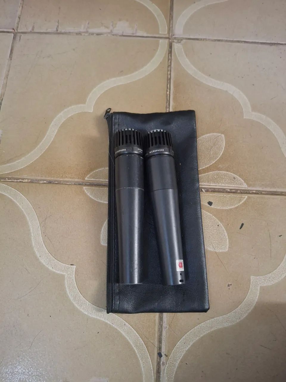 Microfones dinâmicos Arcano 