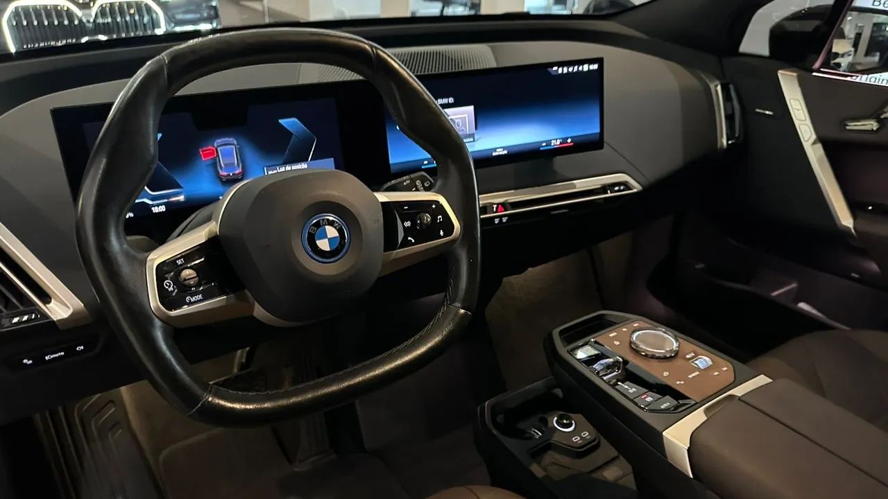 BMW IX XDrive 40 Aut. (elétrico) 2023 - Foto 4