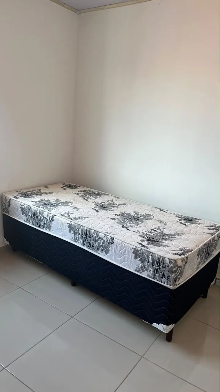 Vendo cama de Solteiro 