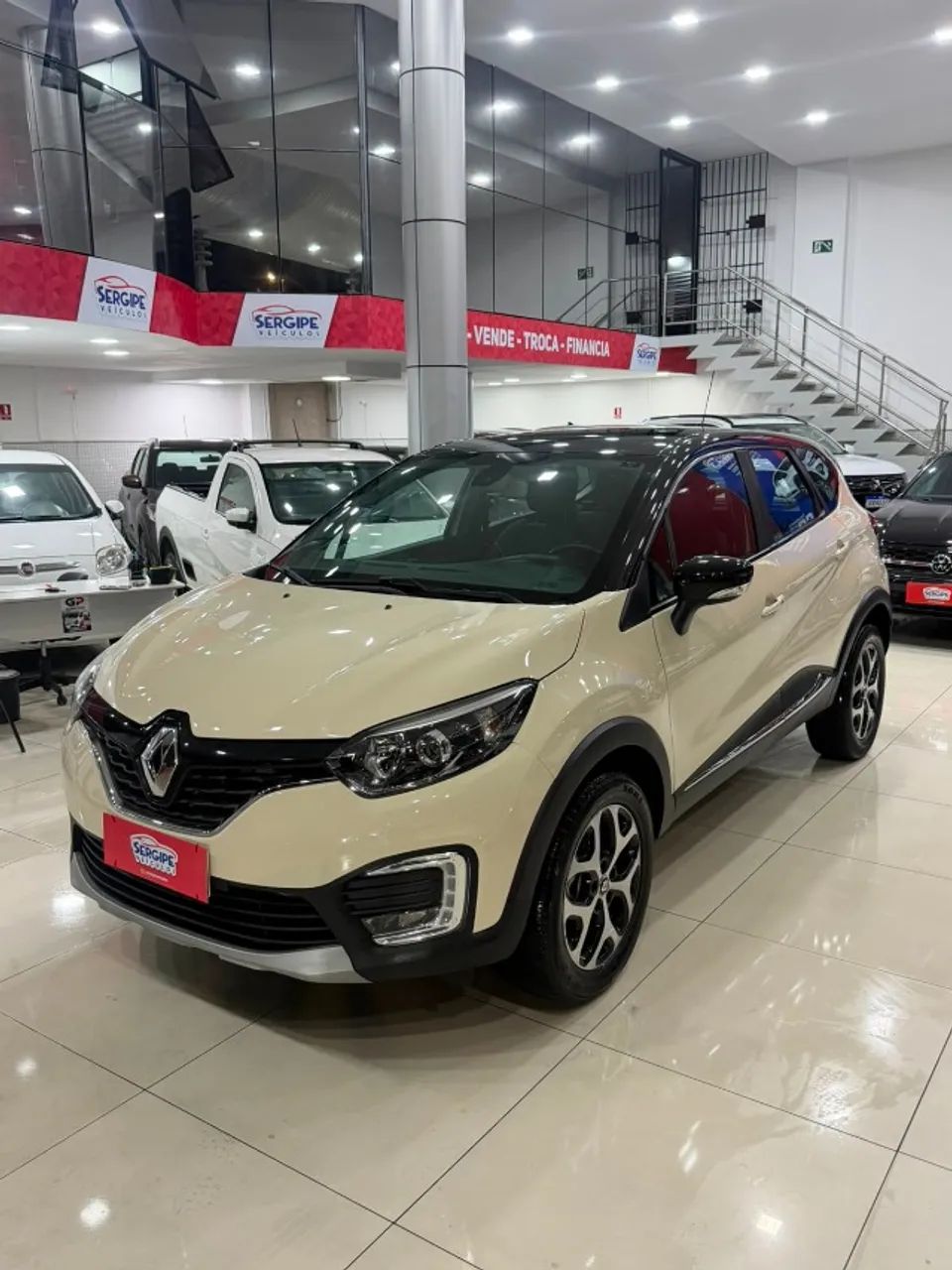 Renault Captur Intense 1.6 16V Flex 5P Aut. 2018 - Foto 2