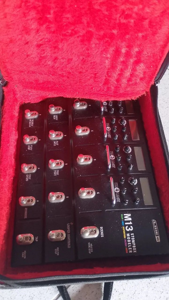 Pedaleira LINE 6 M13 com case  - Foto 2