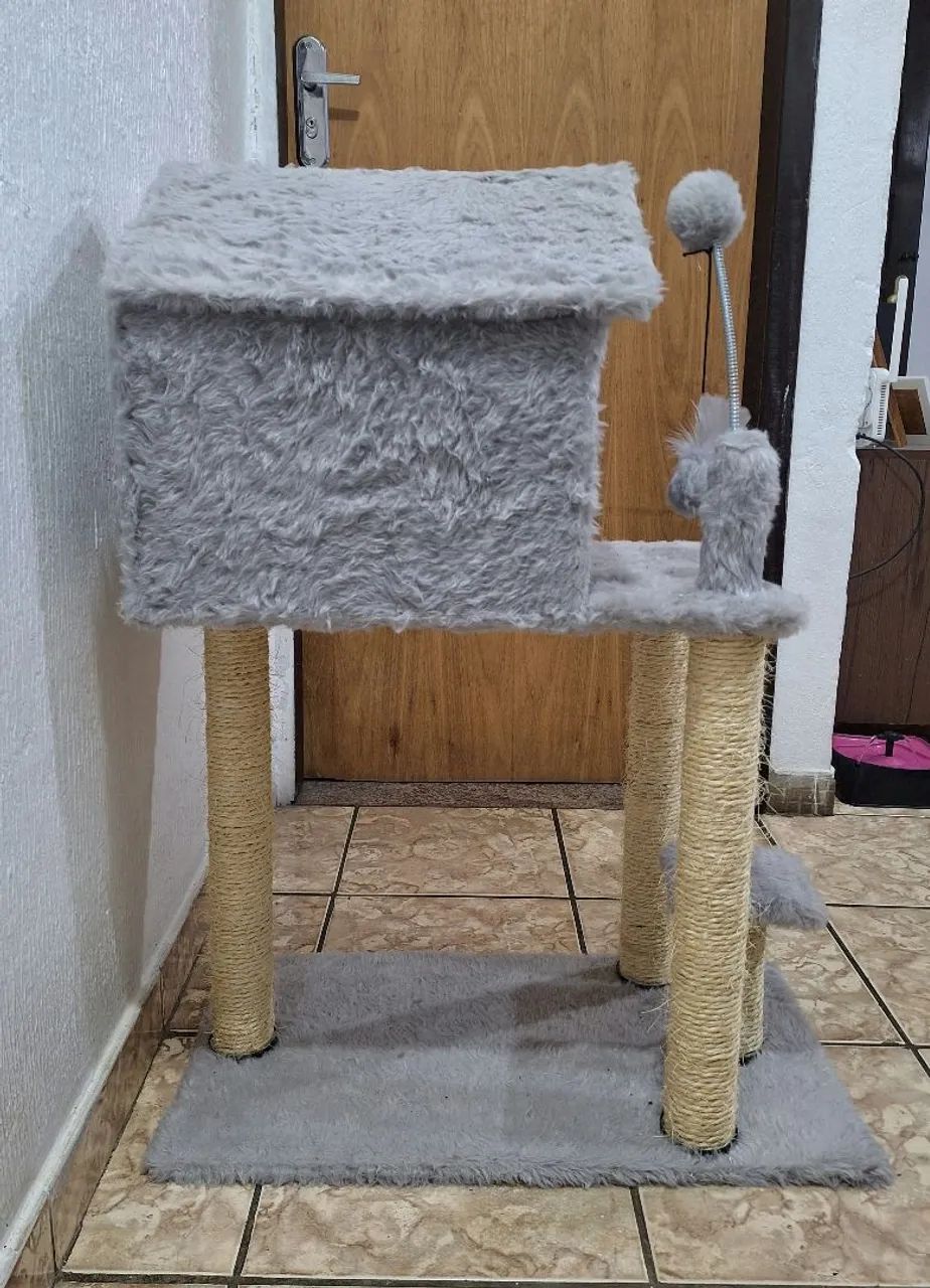 Casa de dois andares com arranhador para gato - Foto 2
